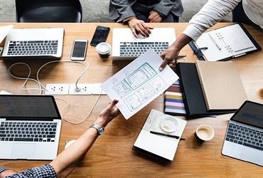 Chúng tôi làm việc như thế nào